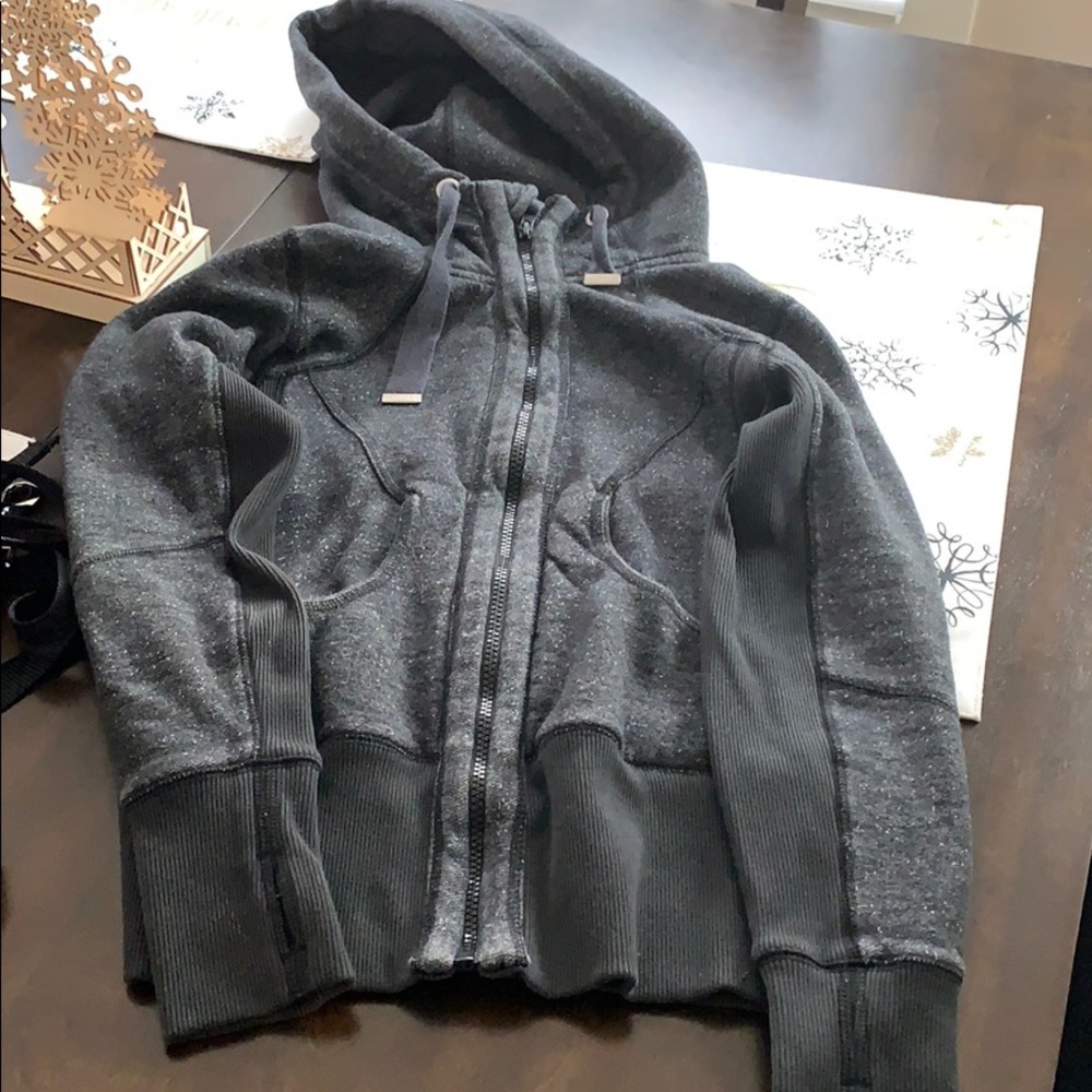 Zip-up sweater jacket